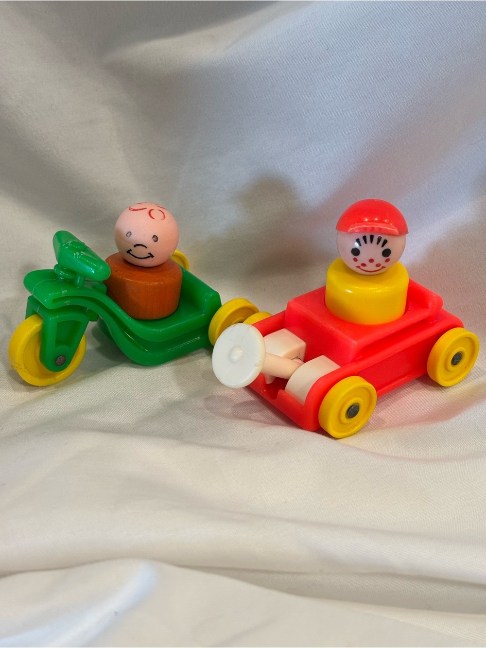 Vintage Little People Fisher Price Lot of 4 pieces. Wood and Plastic.